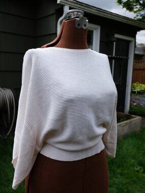 Tommy Bahama Boat-Neck Dolman Sleeve Sweater — Off-White. Cinched Waist. Size XS
